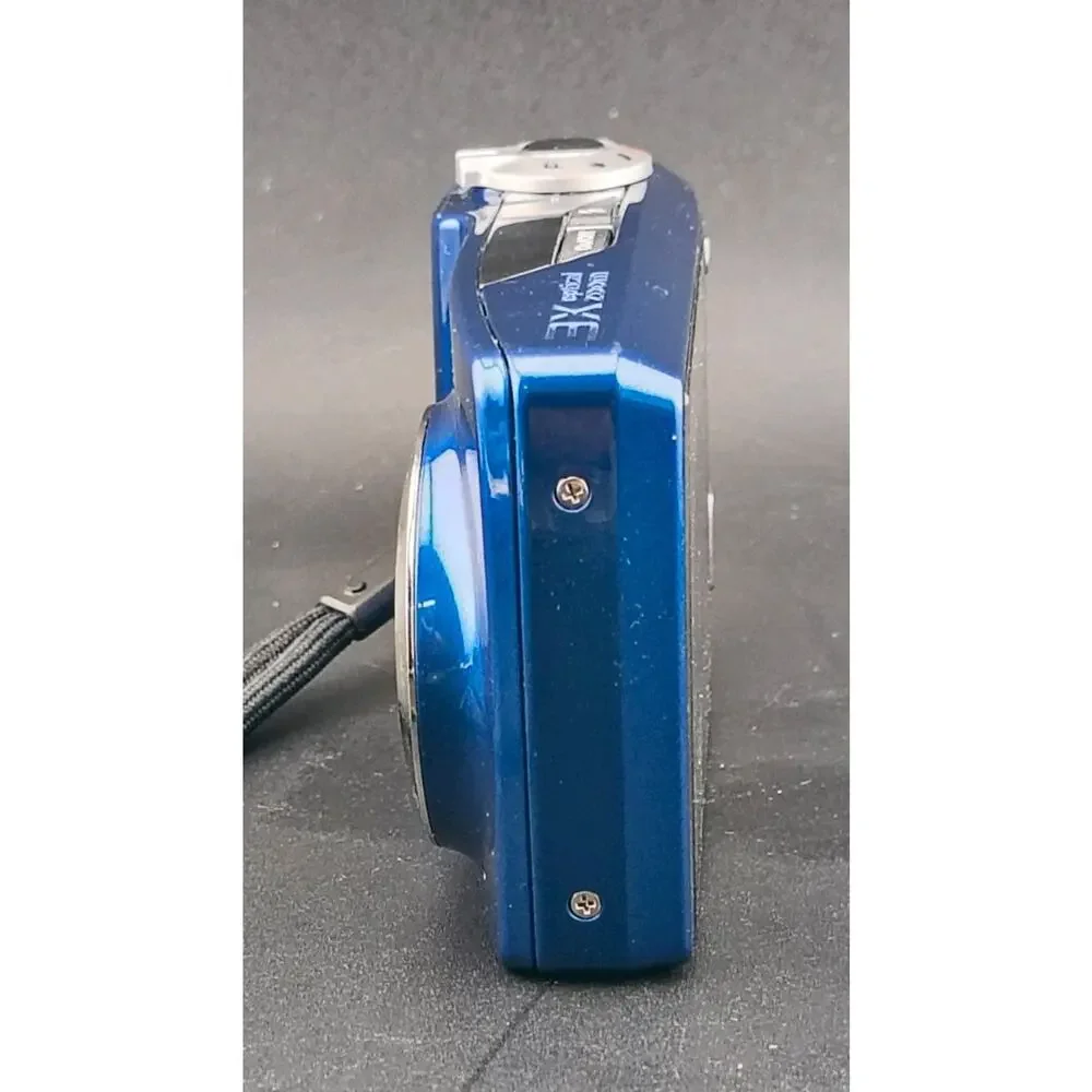 Kodak EasyShare M340 12MP Digital Camera - Blue - FOR PARTS / REPAIR - Powers On